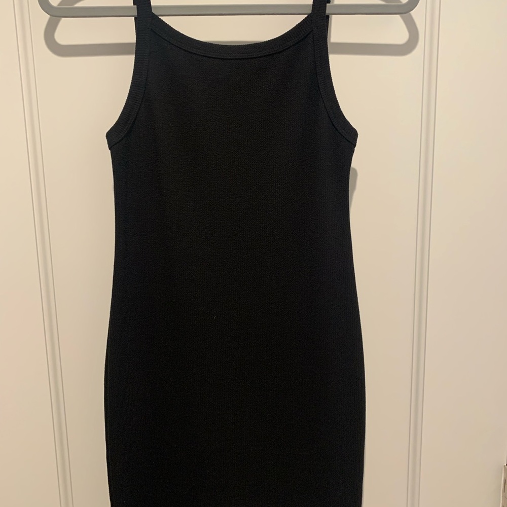 Adika backless dress